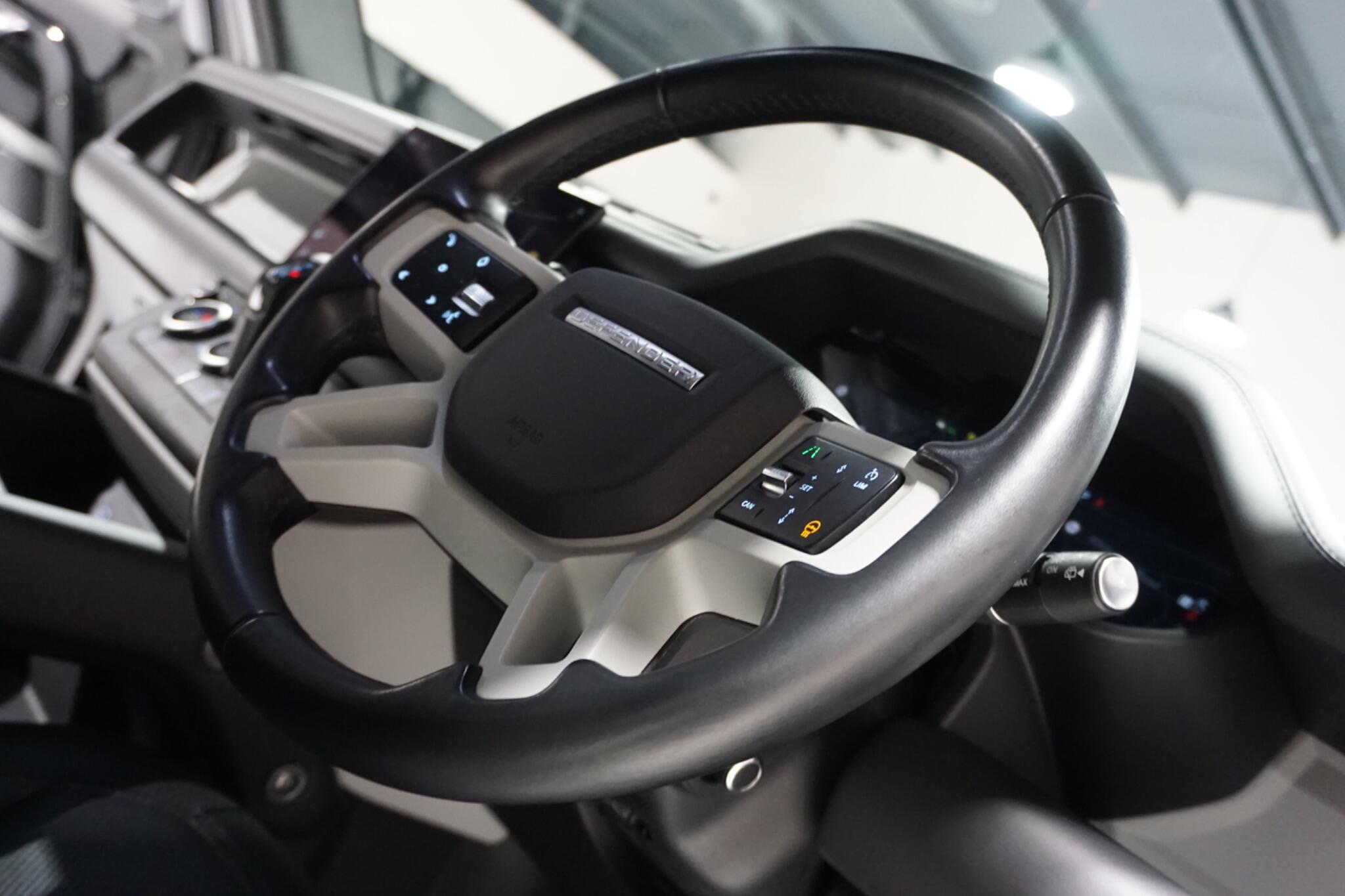 Land Rover Defender 90 3.0 D250 MHEV X-Dynamic HSE SUV 3dr Diesel Auto 4WD Euro 6 (s/s) (250 ps)